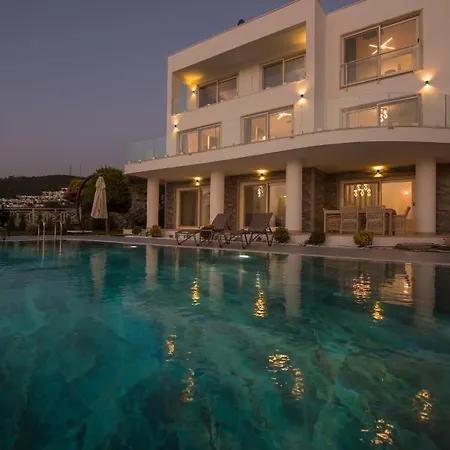 Front Superb Villas 别墅