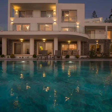 Front Superb Villas